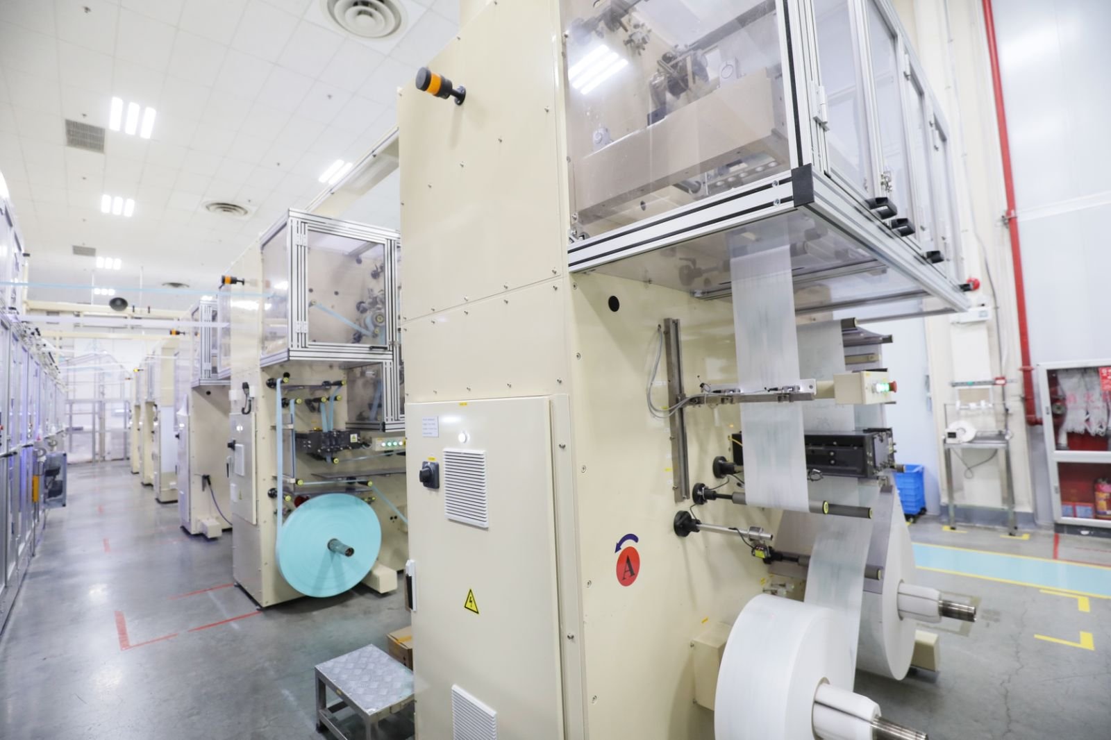 科技與愛，守護(hù)寶寶每一步成長(zhǎng)——記者探訪幫寶適蘿崗工廠